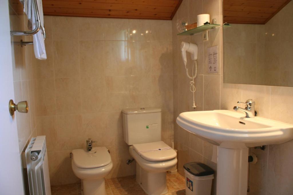 Meson De Salinas Hotel Salinas de Bielsa Стая снимка
