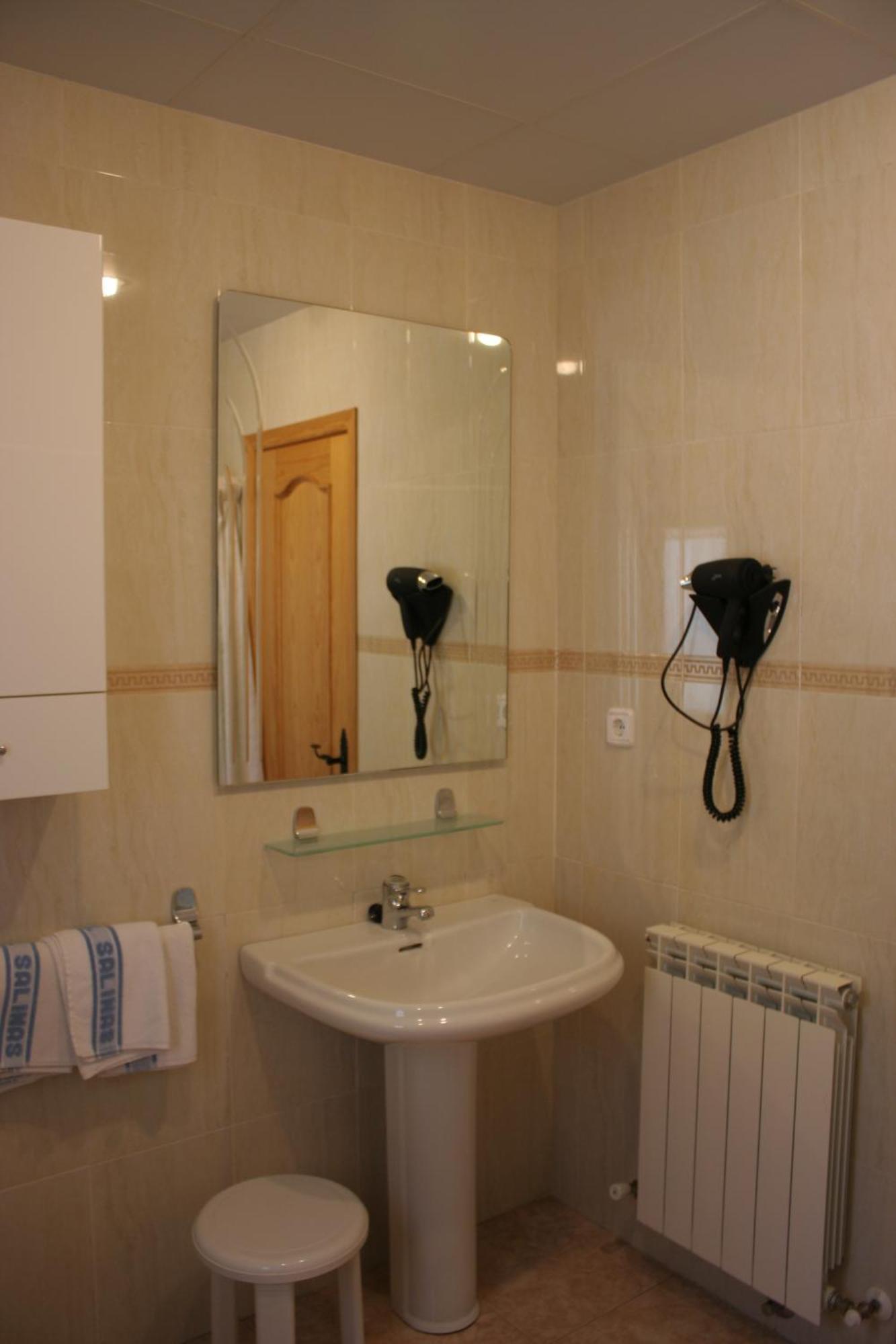 Meson De Salinas Hotel Salinas de Bielsa Екстериор снимка